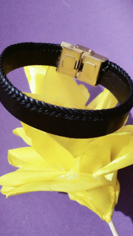 چرم دست ساز